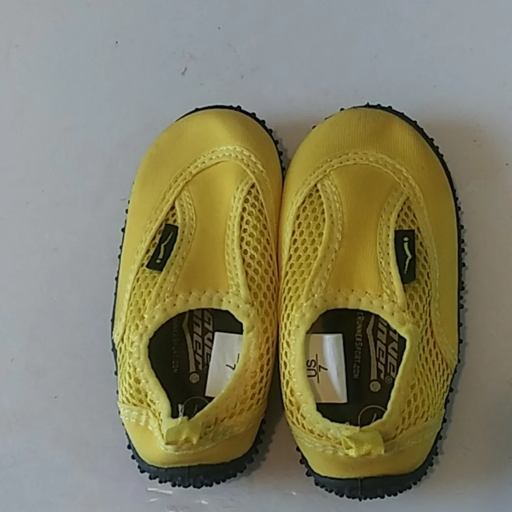 Wave Runner Water Shoe Unisex Size 7